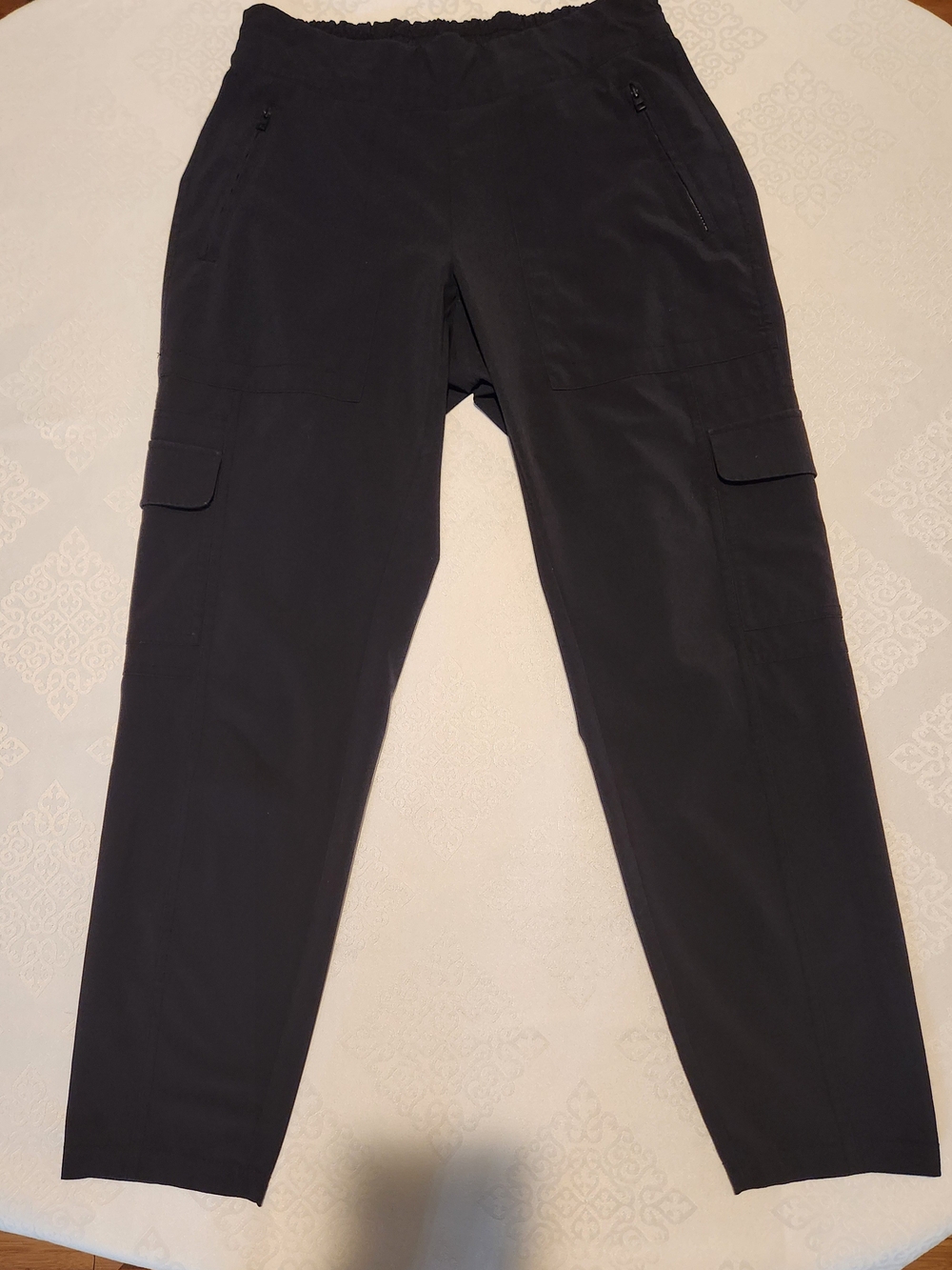 Athleta Black Athletic Shorts with Elastic Waist